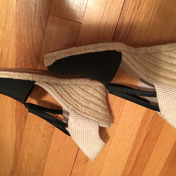 Adrianne Vittadini - Picture 4 of 6